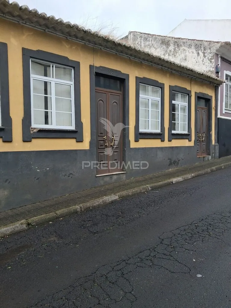 moradia-t5-venda-ribeirinha-angra-do-heroismo-ilha-terceira