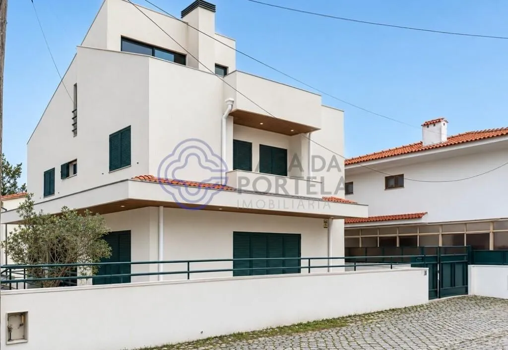 moradia-t4-venda-mafamude-e-vilar-do-paraiso-vila-nova-de-gaia-porto