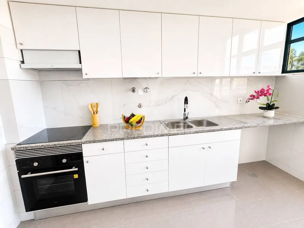 apartamento-t3-venda-laranjeiro-e-feijo-almada-setubal