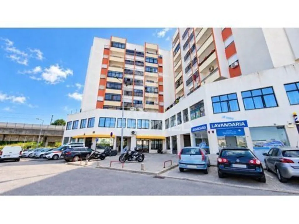 apartamento-t3-venda-amora-seixal-setubal