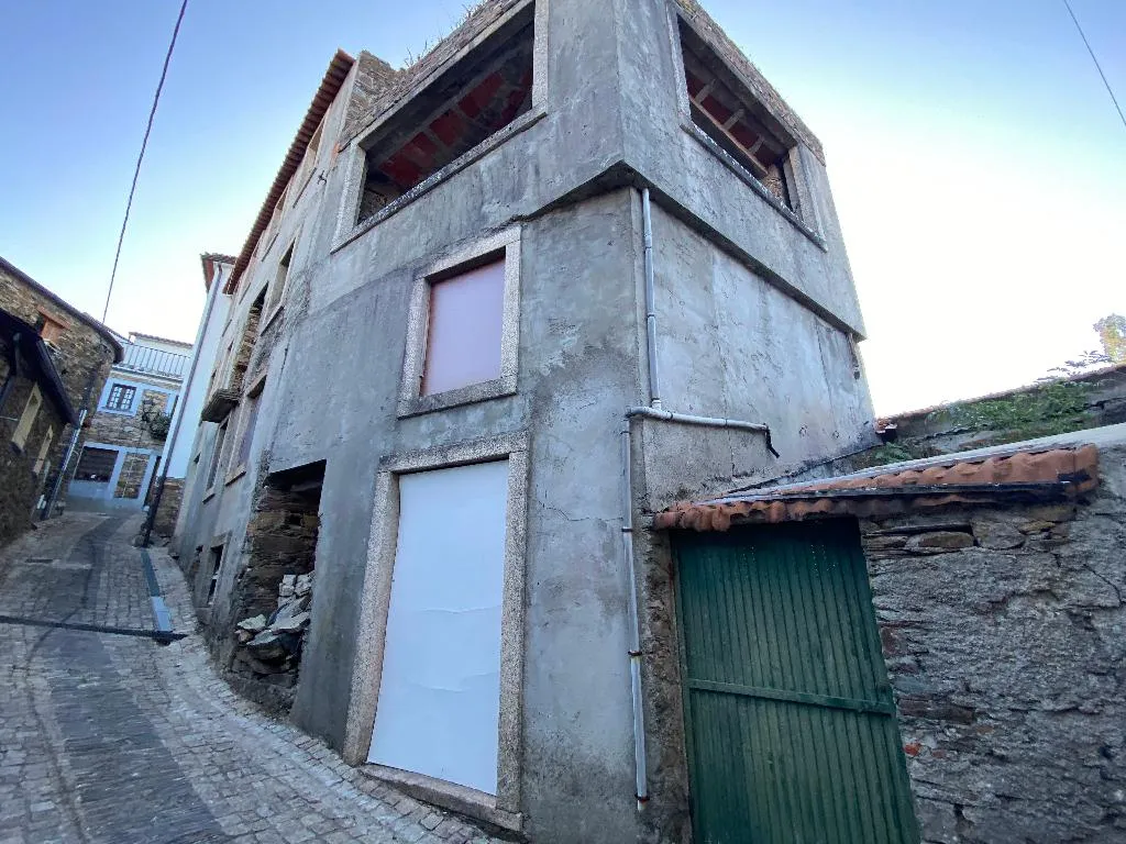 moradia-t5-venda-fajao-vidual-pampilhosa-da-serra-coimbra