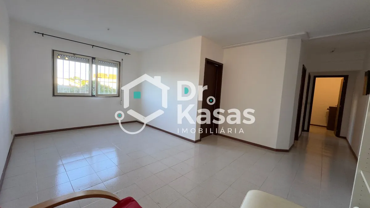 apartamento-t1-venda-santo-antonio-da-charneca-barreiro-setubal