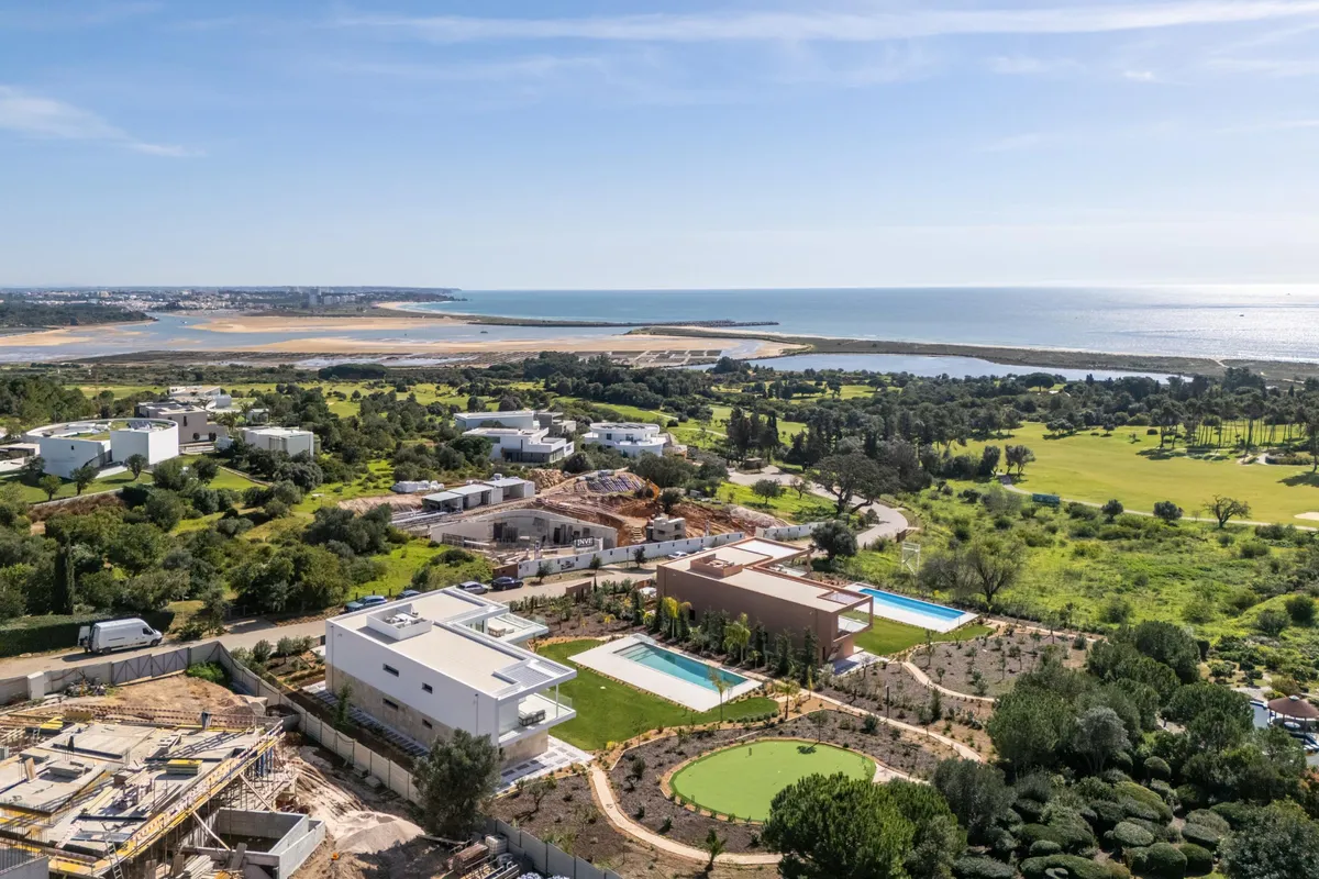 moradia-t4-venda-odiaxere-lagos-faro