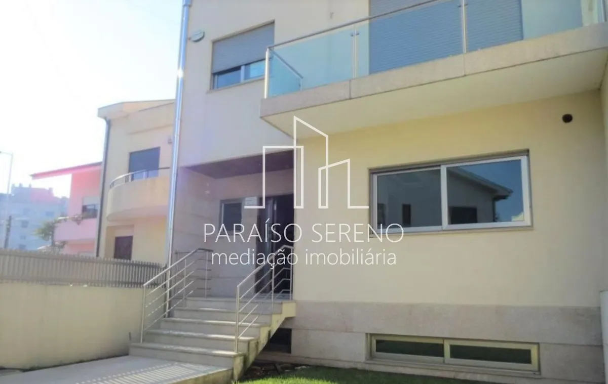 moradia-t4-venda-mafamude-e-vilar-do-paraiso-vila-nova-de-gaia-porto