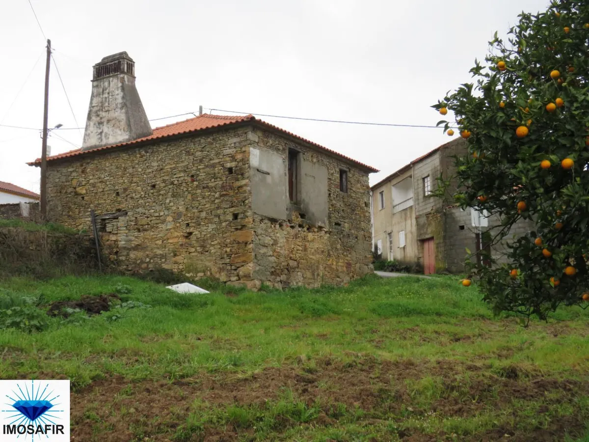 moradia-t4-venda-carvoeiro-macao-santarem