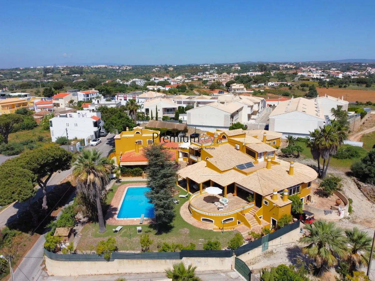 moradia-t5-venda-albufeira-e-olhos-de-agua-albufeira-faro