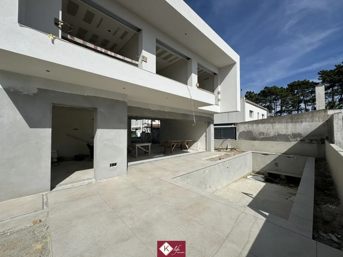 moradia-t4-venda-charneca-de-caparica-e-sobreda-almada-setubal
