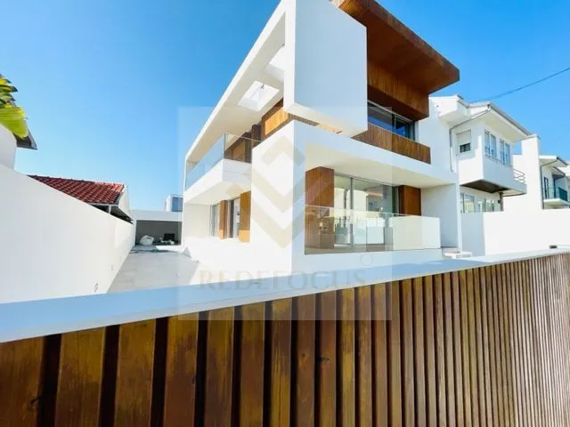 moradia-t4-venda-canidelo-vila-nova-de-gaia-porto