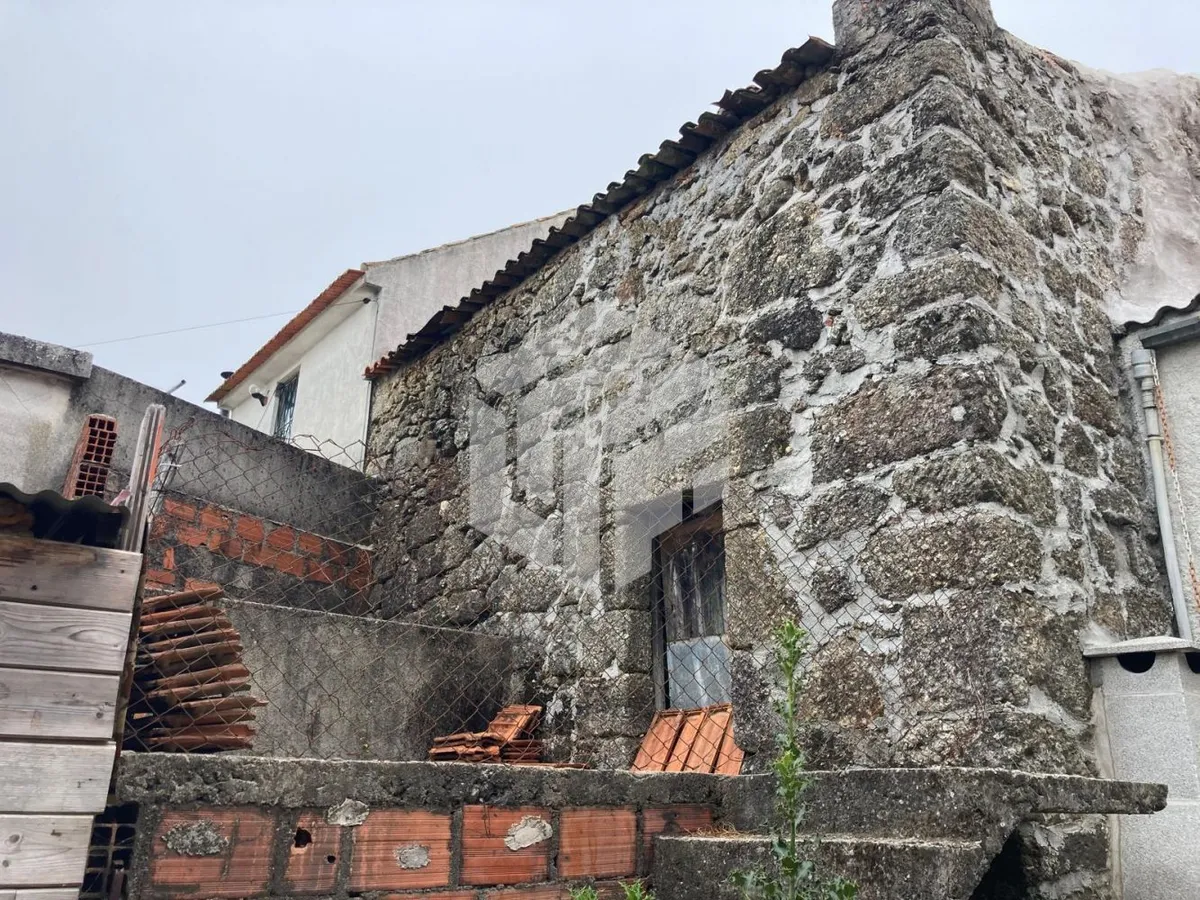 moradia-t2-venda-lagos-da-beira-e-lajeosa-oliveira-do-hospital-coimbra