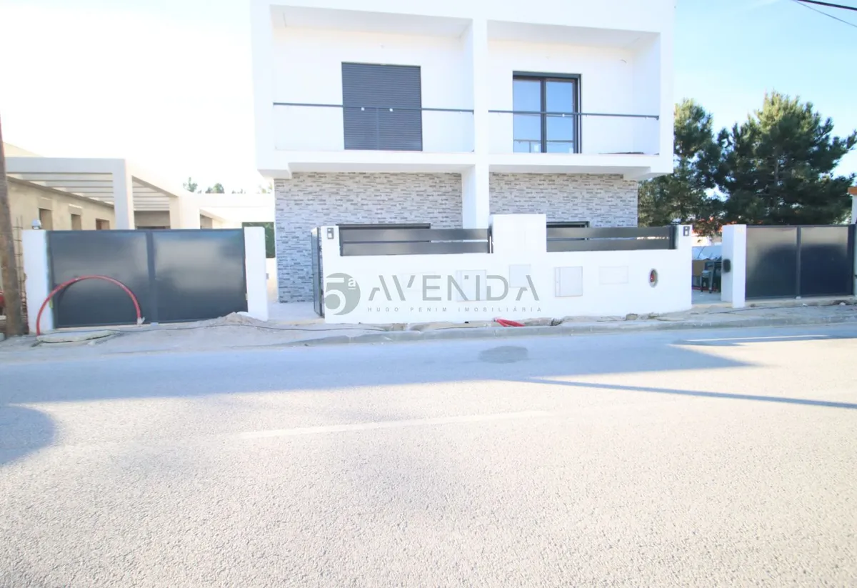 moradia-t3-venda-fernao-ferro-seixal-setubal
