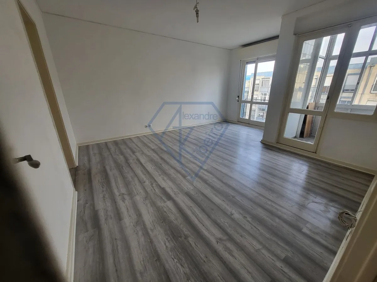 apartamento-t3-venda-santo-antonio-dos-cavaleiros-e-frielas-loures-lisboa