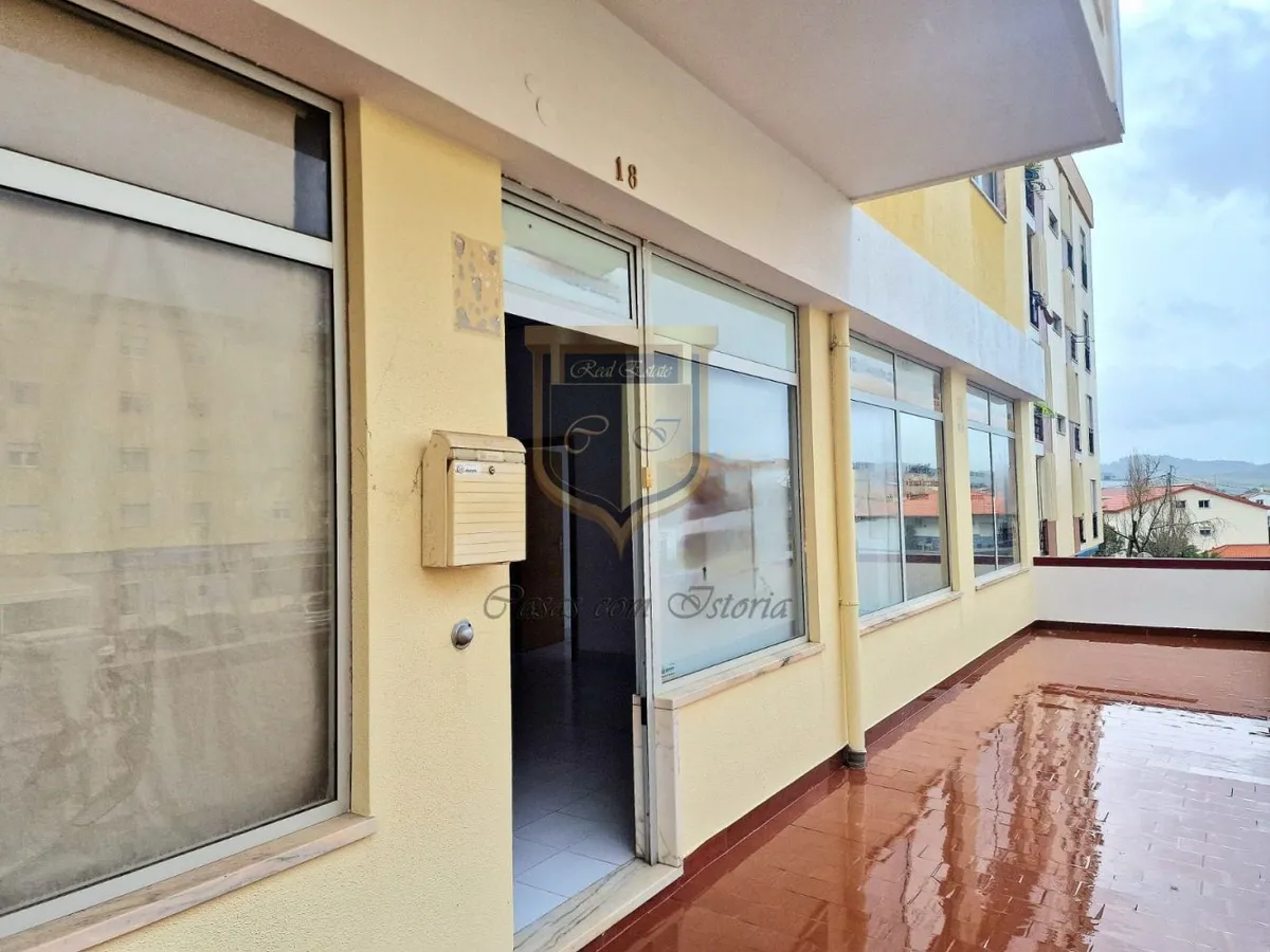 apartamento-t2-venda-s-p-santiago-s-m-castelo-e-s-miguel-matacaes-torres-vedras-lisboa