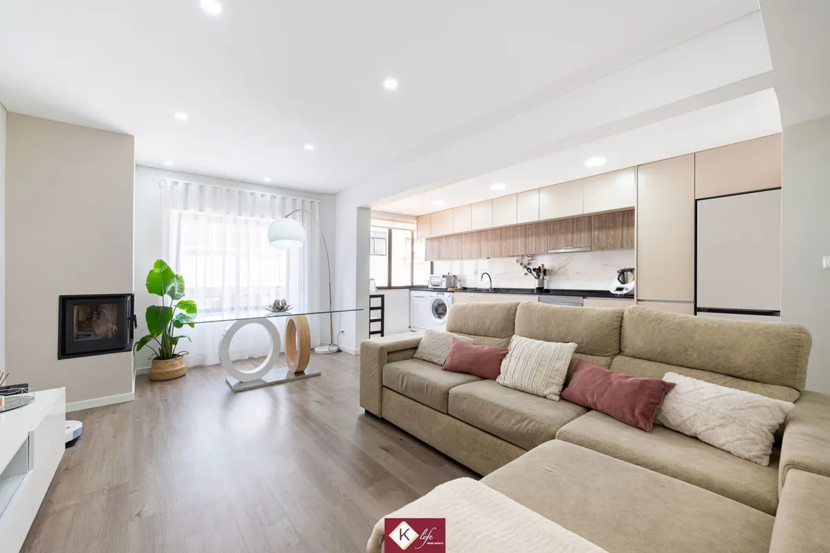 apartamento-t3-venda-charneca-de-caparica-e-sobreda-almada-setubal