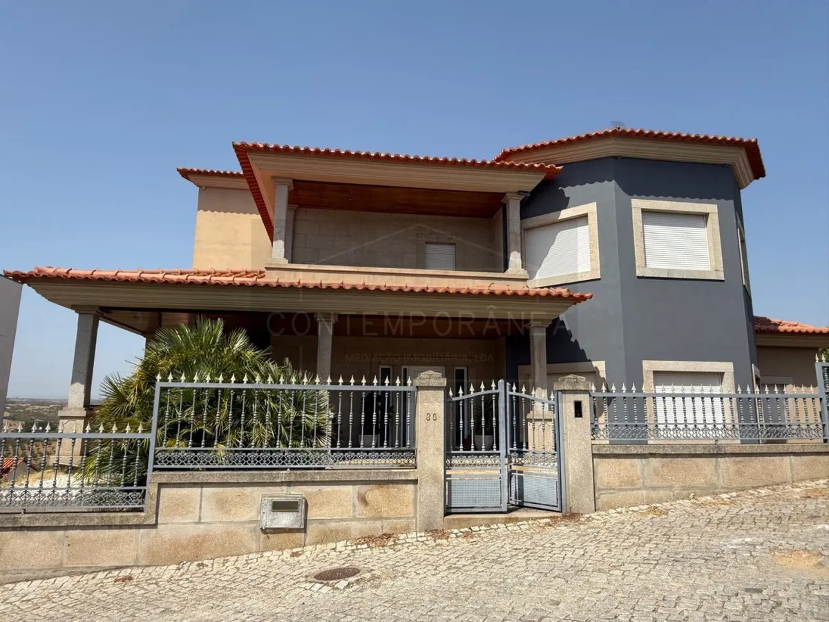 moradia-t6-venda-mirandela-braganca