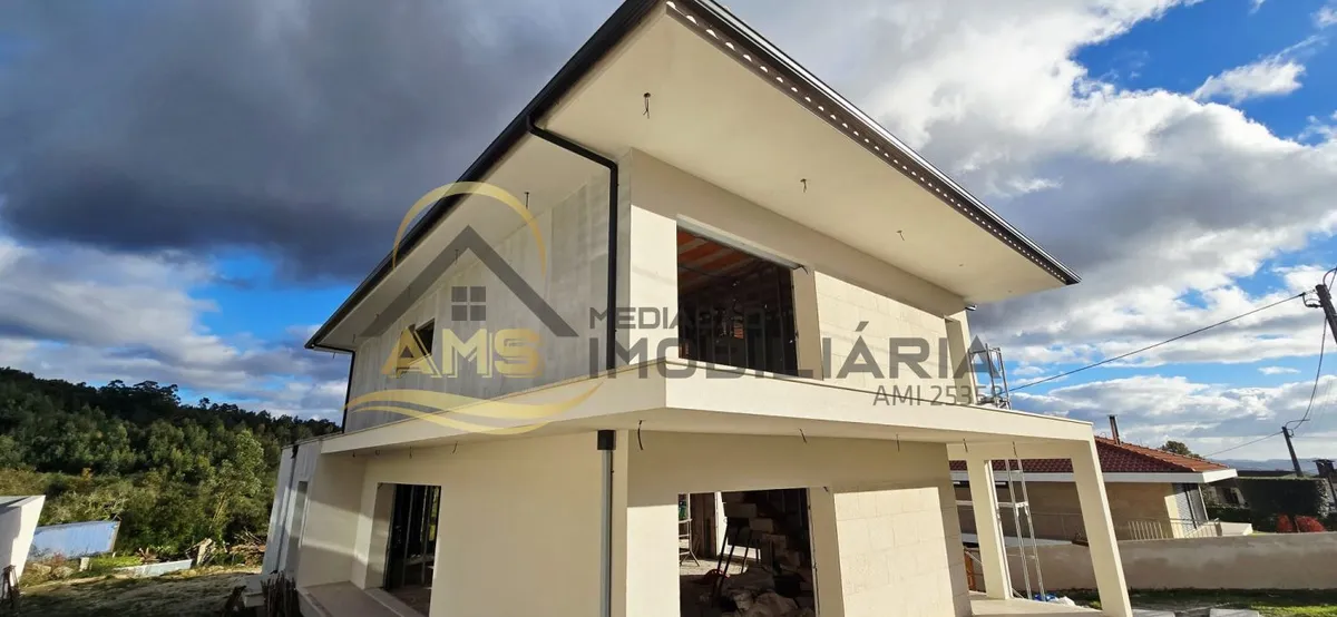 moradia-t4-venda-revelhe-fafe-braga