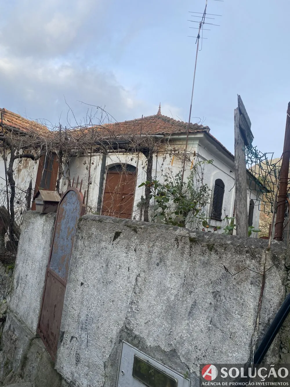 moradia-t2-venda-sao-martinho-de-mouros-resende-viseu
