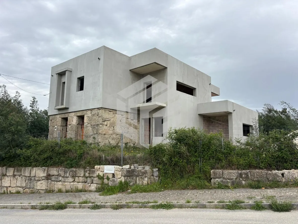 moradia-t4-venda-oliveira-do-hospital-e-sao-paio-de-gramacos-oliveira-do-hospital-coimbra