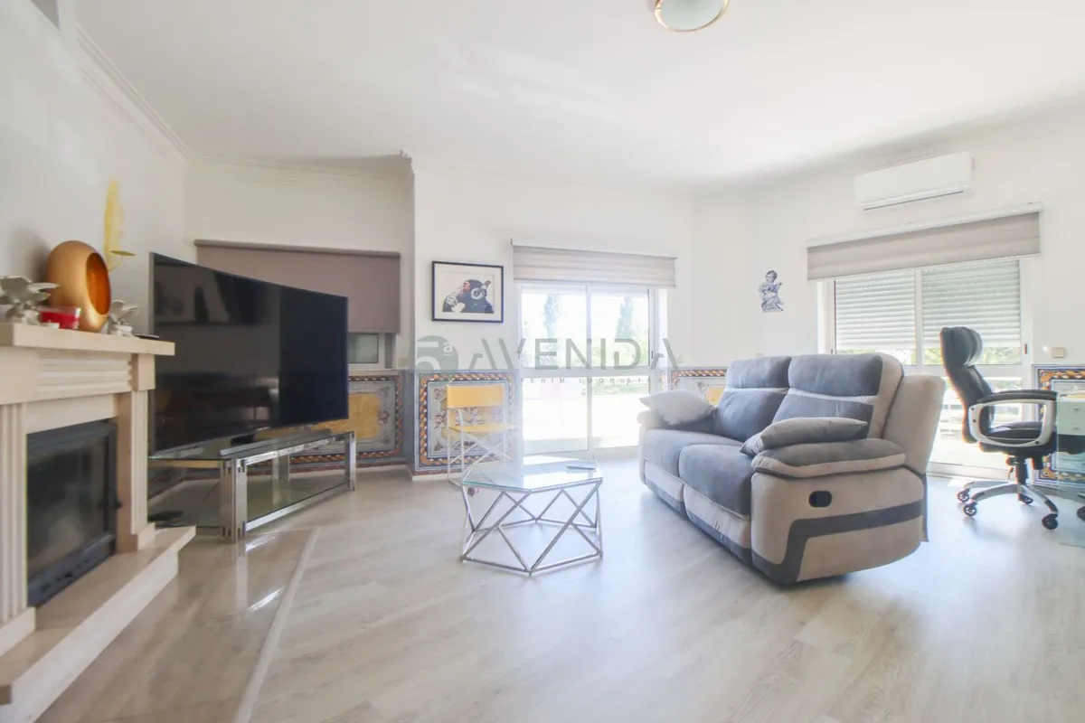 apartamento-t2-venda-baixa-da-banheira-e-vale-da-amoreira-moita-setubal