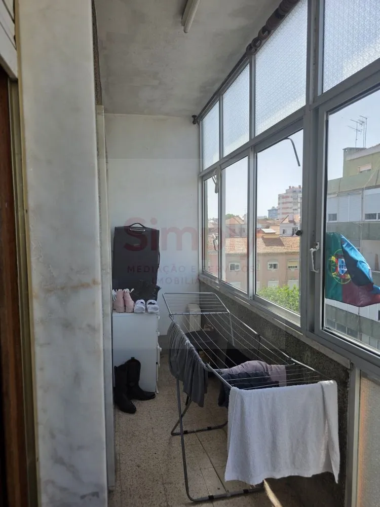 apartamento-t2-venda-mina-de-agua-amadora-lisboa