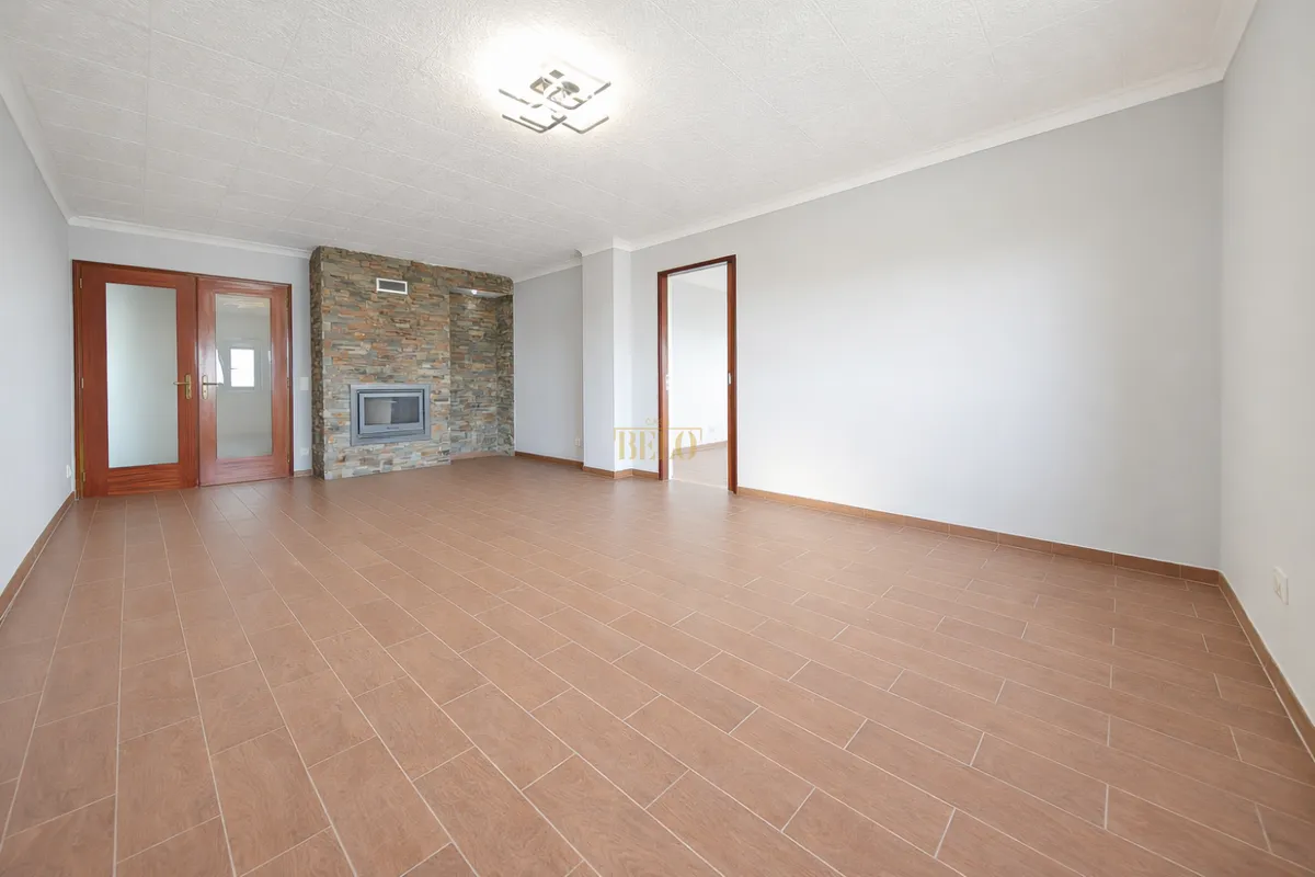 apartamento-t3-venda-fanzeres-e-sao-pedro-da-cova-gondomar-porto