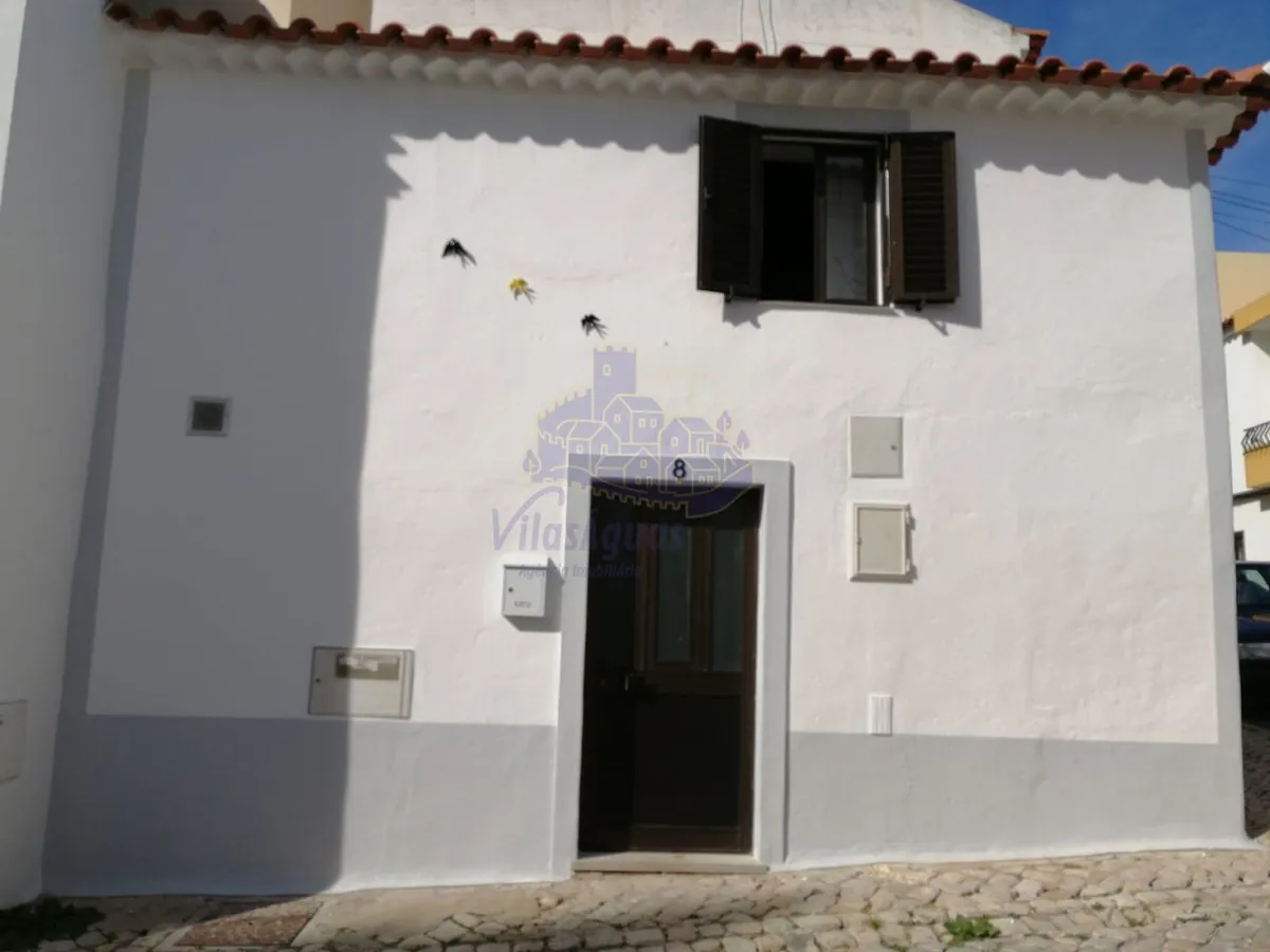 moradia-t2-venda-lagoa-e-carvoeiro-lagoa-algarve-faro