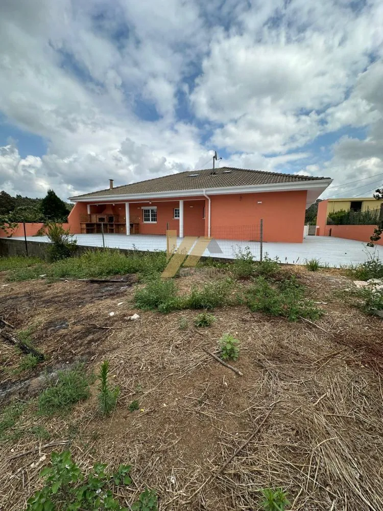 moradia-t4-venda-canedo-vale-e-vila-maior-santa-maria-da-feira-aveiro