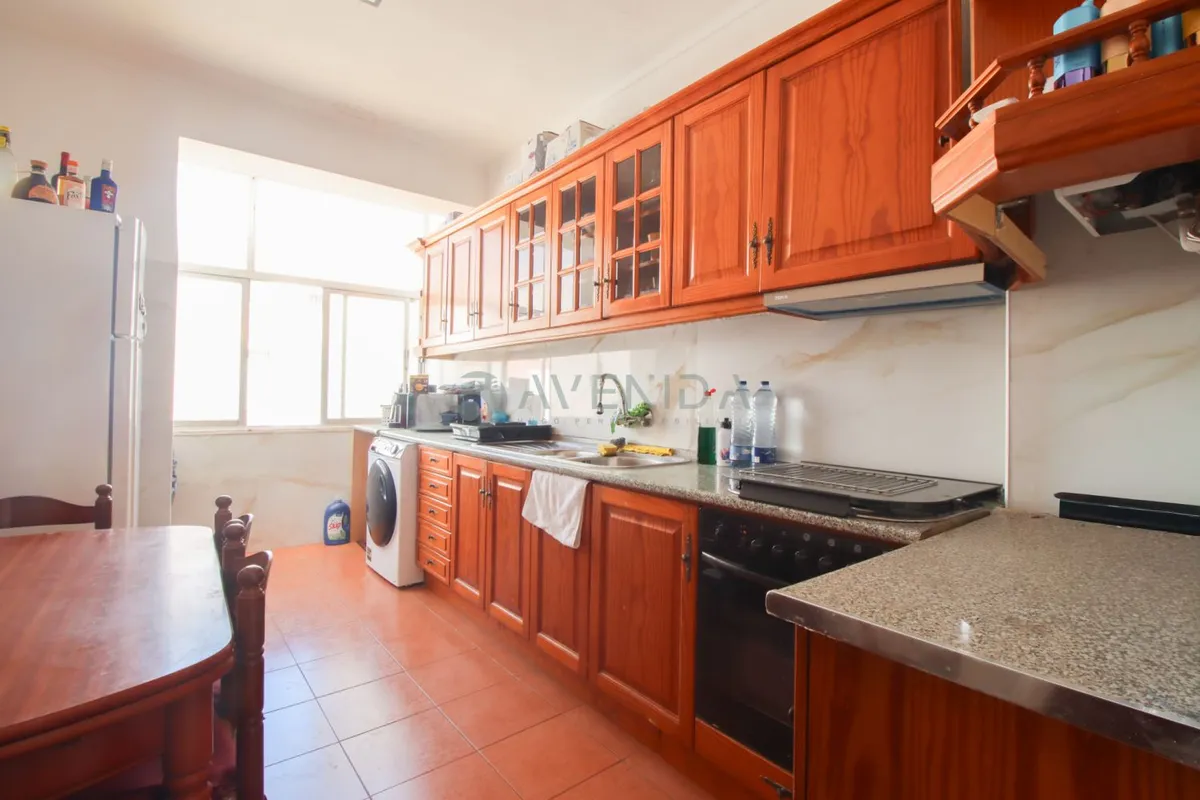 apartamento-t2-venda-santo-antonio-da-charneca-barreiro-setubal