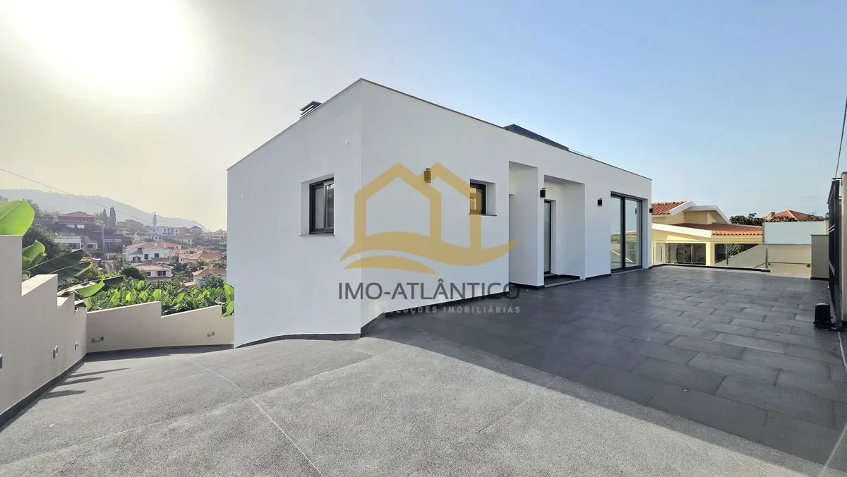 moradia-t4-venda-imaculado-coracao-de-maria-funchal-madeira