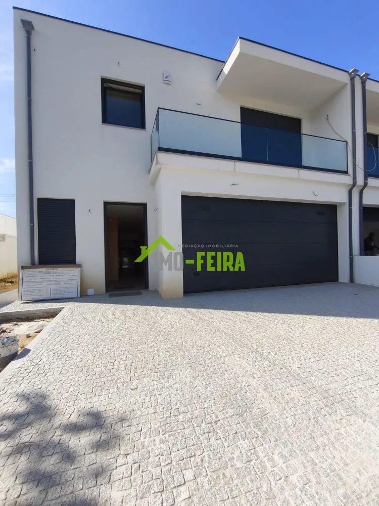 moradia-t3-venda-santa-maria-da-feira-travanca-sanfins-e-espargo-santa-maria-da-feira-aveiro
