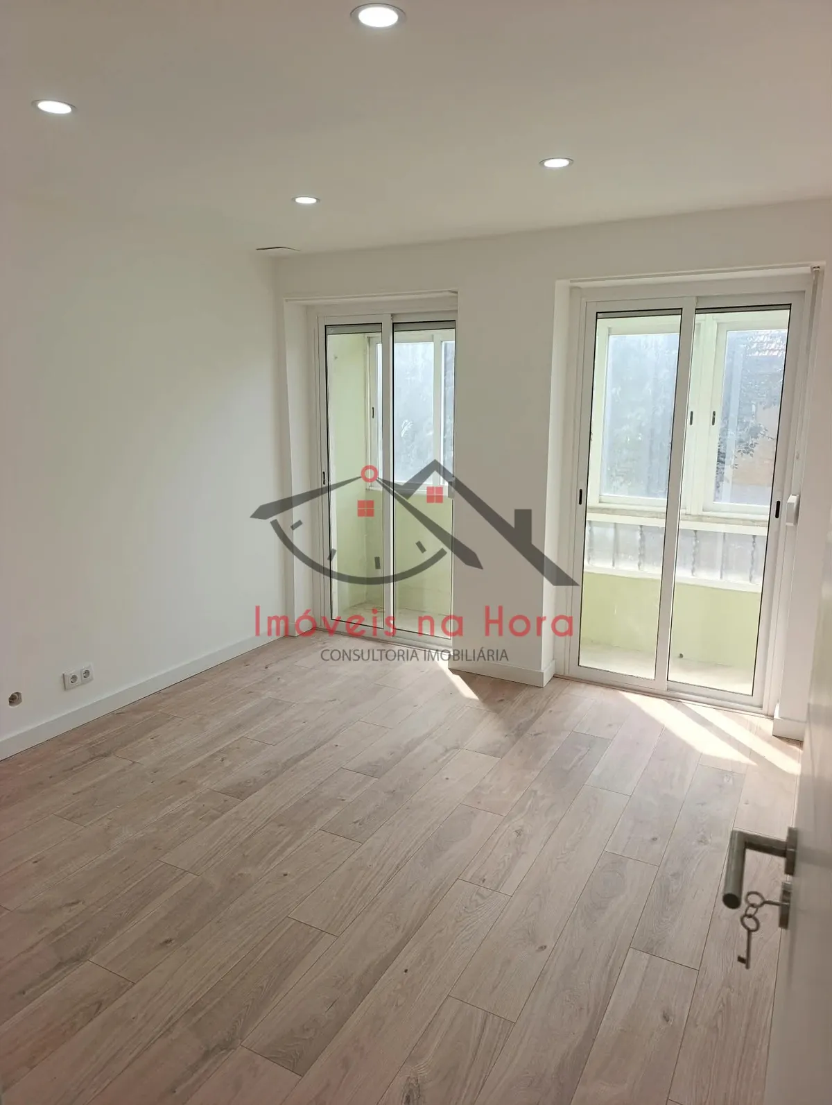 apartamento-t3-venda-mina-de-agua-amadora-lisboa