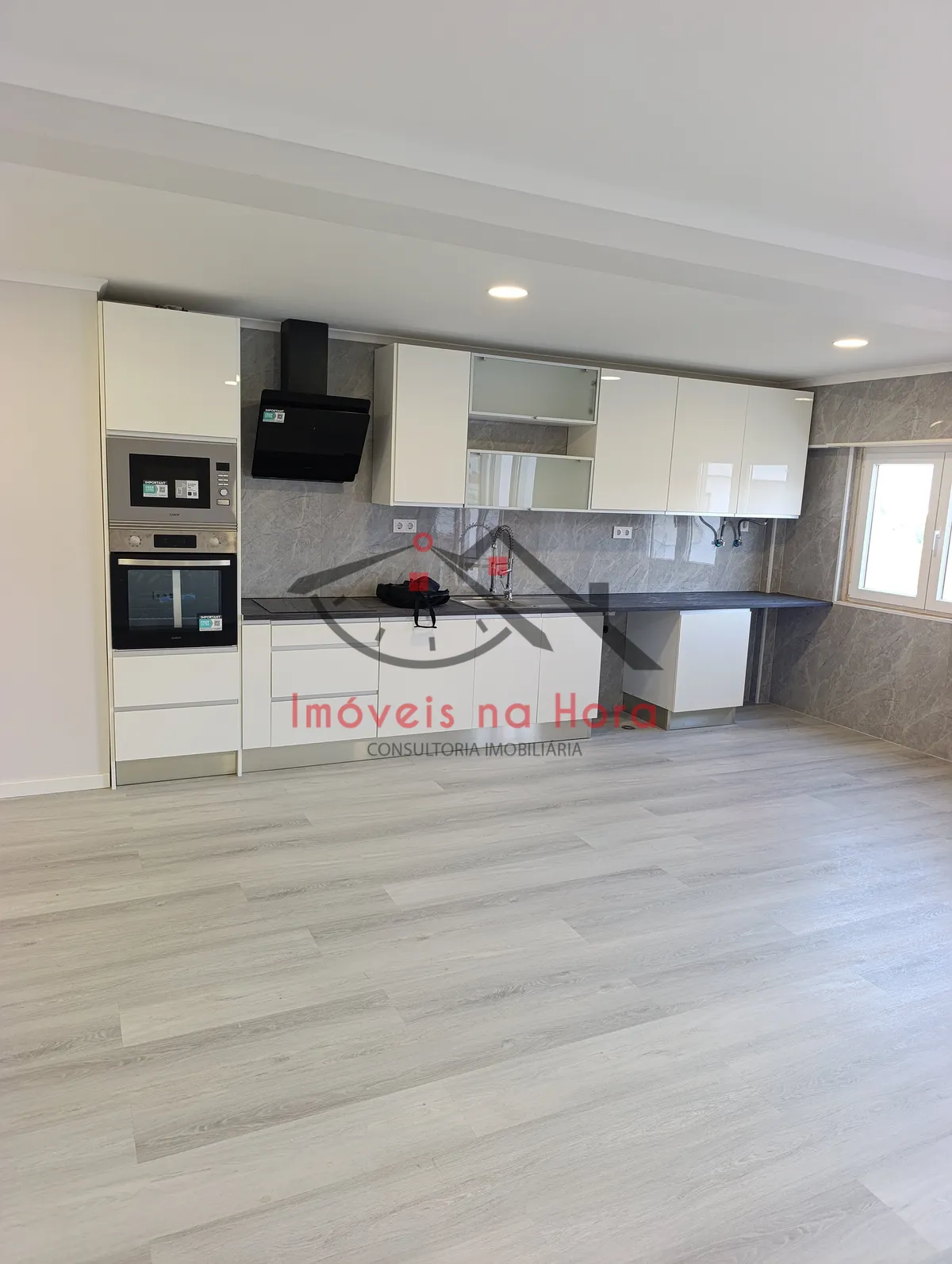 apartamento-t4-venda-amora-seixal-setubal