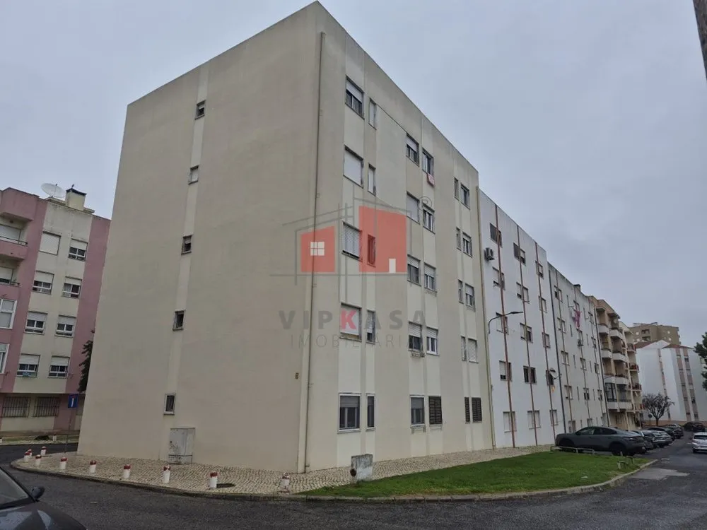 apartamento-t2-venda-carregado-e-cadafais-alenquer-lisboa