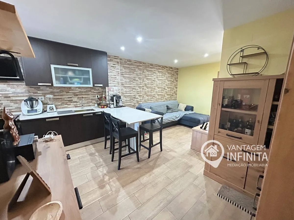 apartamento-t3-venda-laranjeiro-e-feijo-almada-setubal