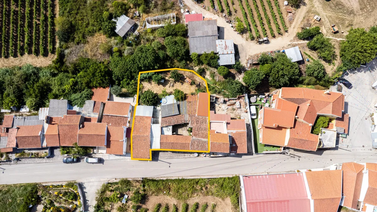 moradia-t2-venda-s-pedro-e-santiago-s-maria-e-s-miguel-e-matacaes-torres-vedras-lisboa