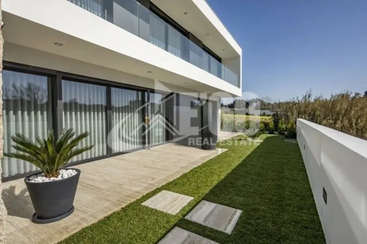 moradia-t3-venda-sao-felix-da-marinha-vila-nova-de-gaia-porto