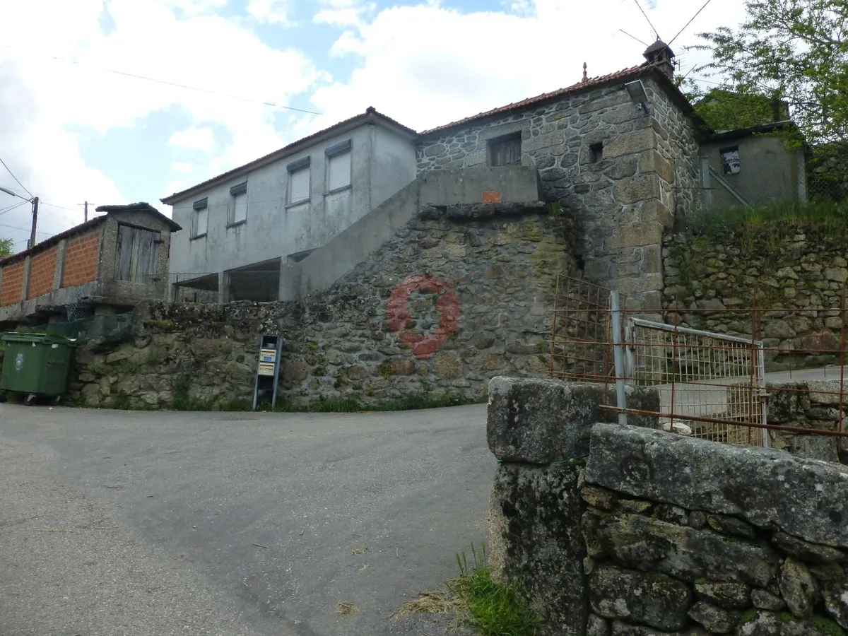 moradia-t3-venda-castro-laboreiro-e-lamas-de-mouro-melgaco-viana-do-castelo