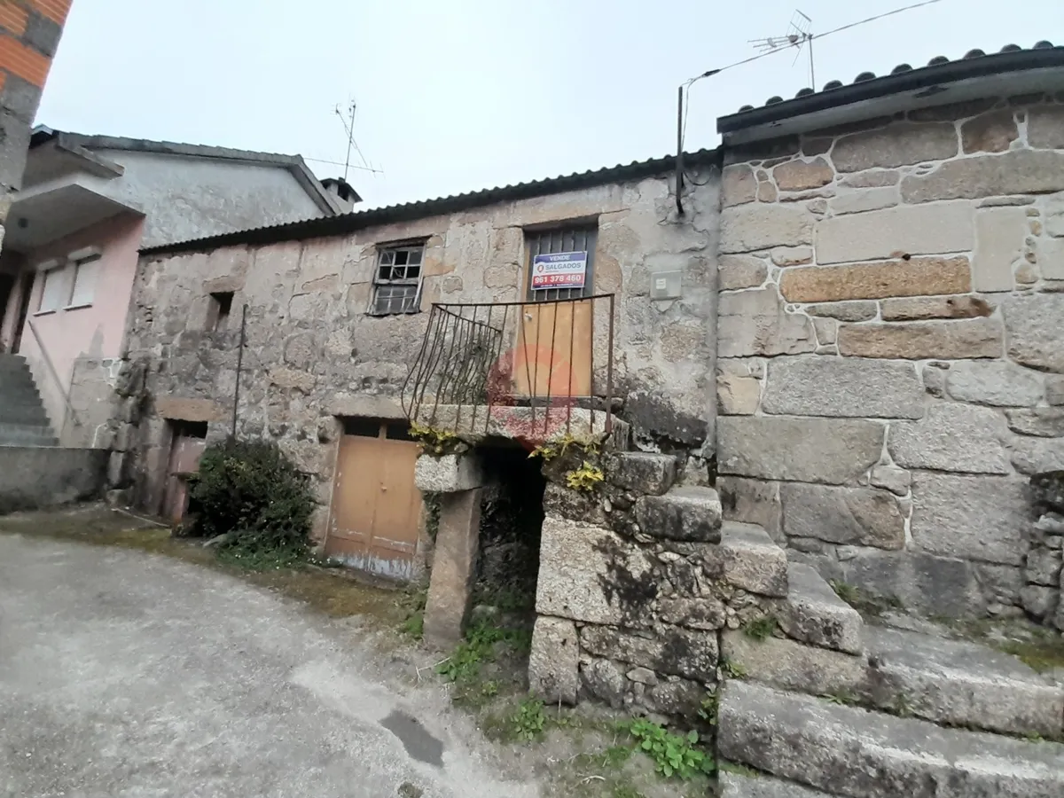 moradia-t2-venda-pias-moncao-viana-do-castelo