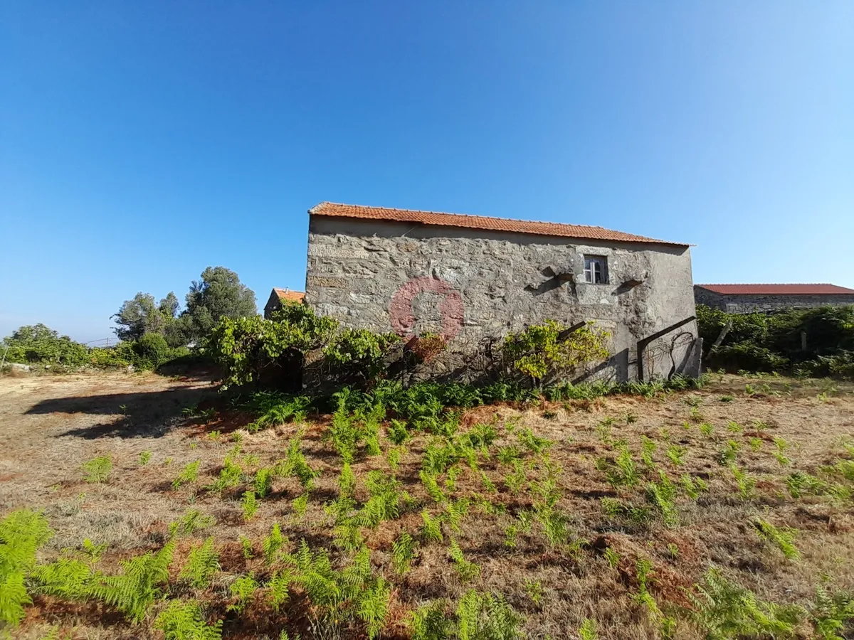 moradia-t2-venda-longos-vales-moncao-viana-do-castelo