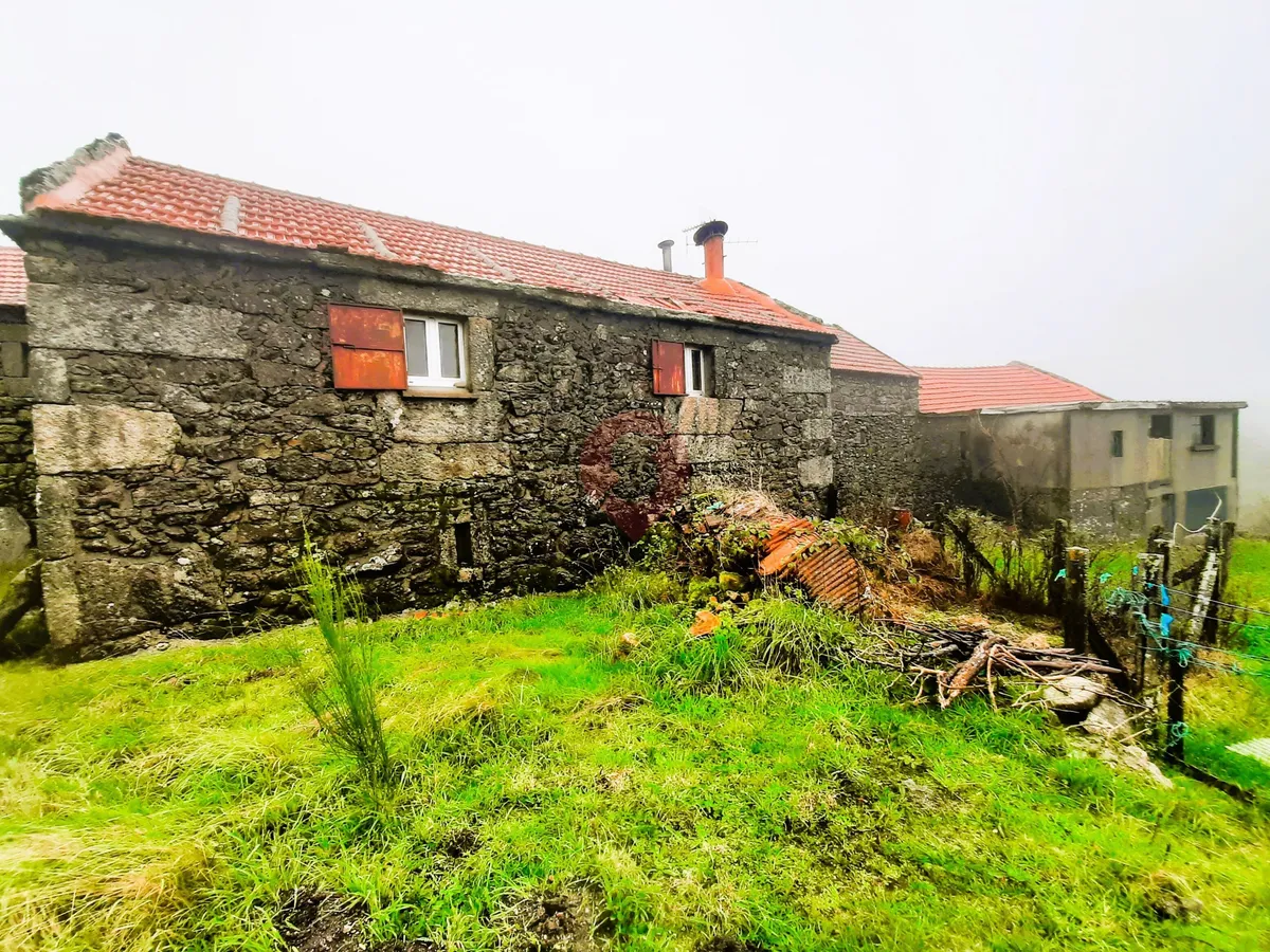 moradia-t3-venda-castro-laboreiro-e-lamas-de-mouro-melgaco-viana-do-castelo