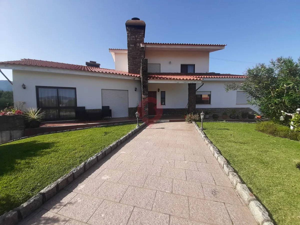 moradia-t5-venda-campos-e-vila-mea-vila-nova-de-cerveira-viana-do-castelo