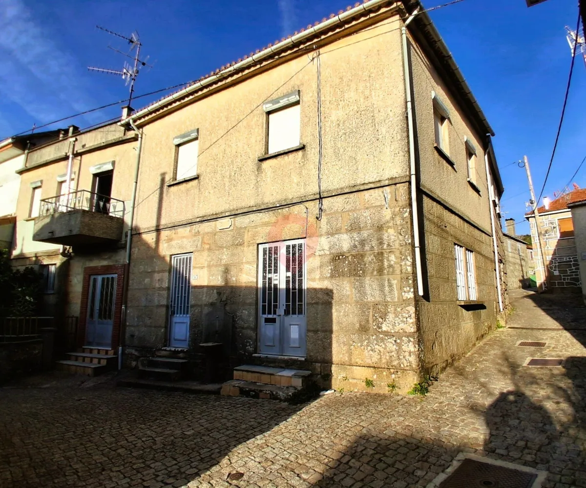 moradia-t5-venda-chaviaes-e-pacos-melgaco-viana-do-castelo