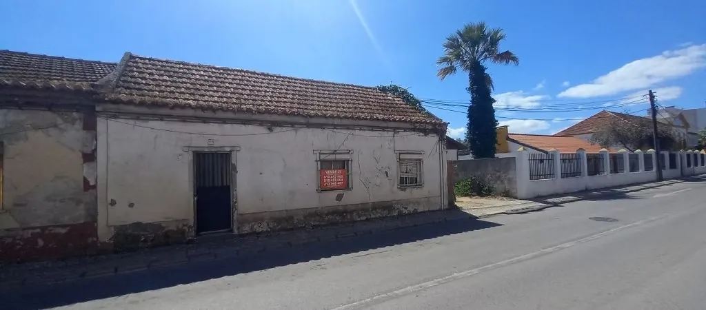moradia-t1-venda-santo-antonio-da-charneca-barreiro-setubal