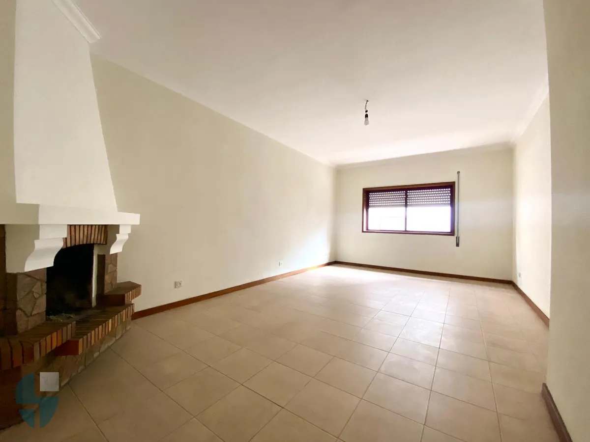 apartamento-t2-venda-fanzeres-e-sao-pedro-da-cova-gondomar-porto