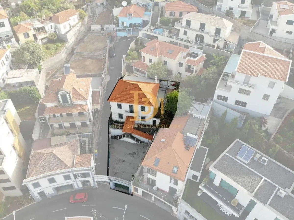 moradia-t4-venda-santa-maria-maior-funchal-ilha-da-madeira